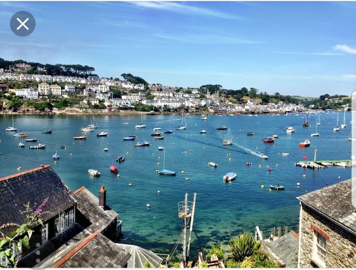 Charming Coastal Family Home In The Heart Of Fowey - Fowey