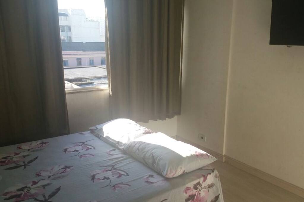 quarto casal com colchão adicional
