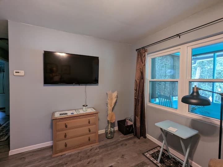Enjoy A Peaceful Place, And A Comfy Stay - DeFuniak Springs, FL