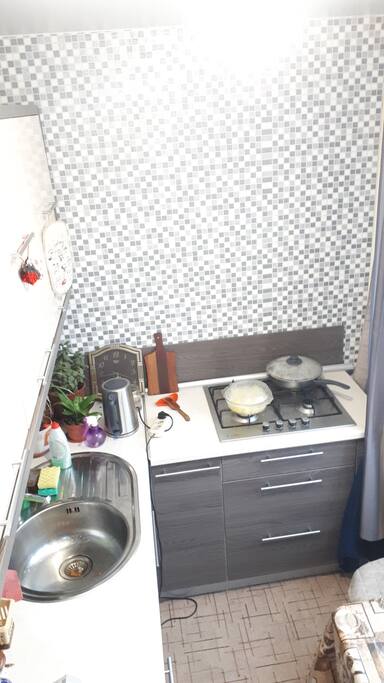 на кухне есть все для удобства.