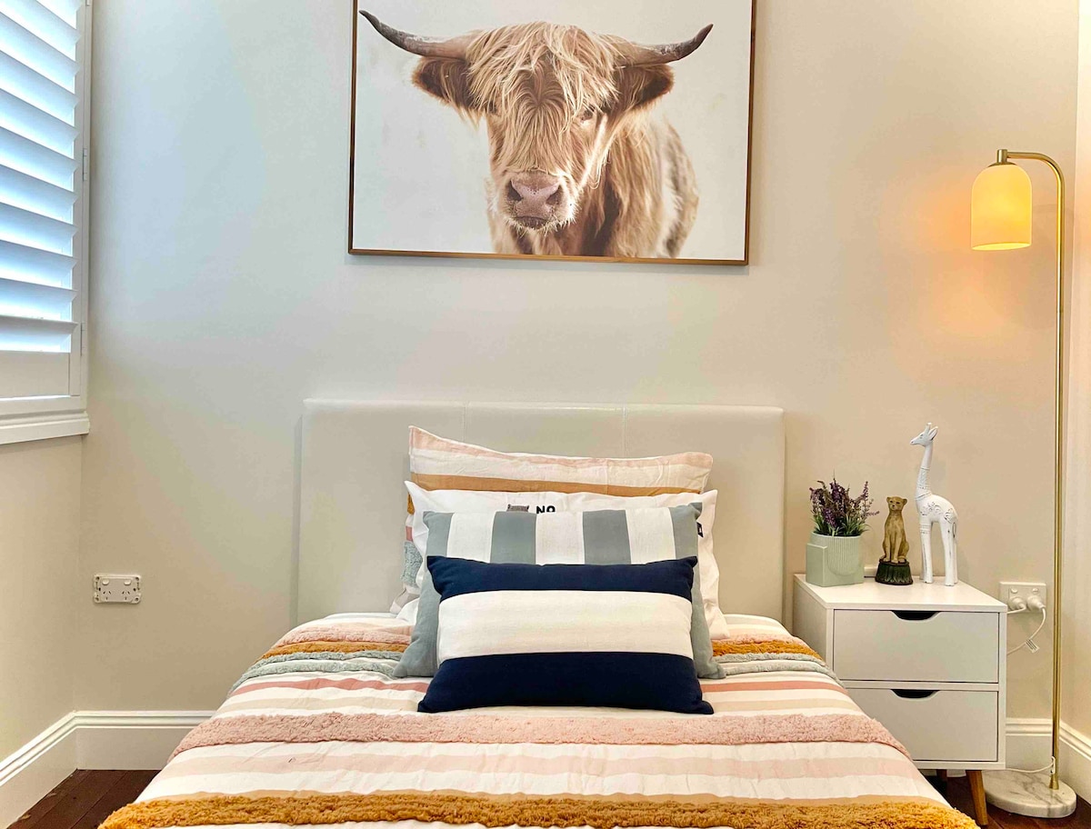 3rd Bedroom - King Single Bed