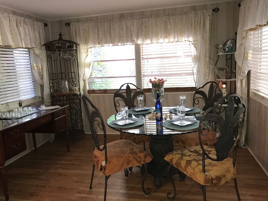 Eating area