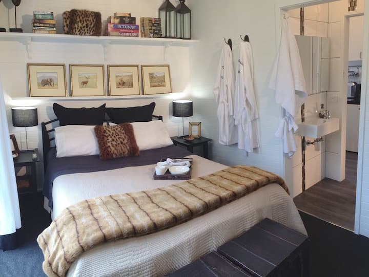 Mini Unit at Cosy Cottage Between Bay & Beach