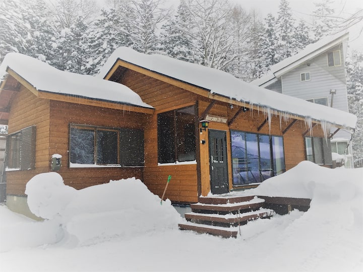 Kamoshika Cottage Hakuba