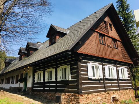 Two Limes - Stunning Mountain Cottage in Krkonoše