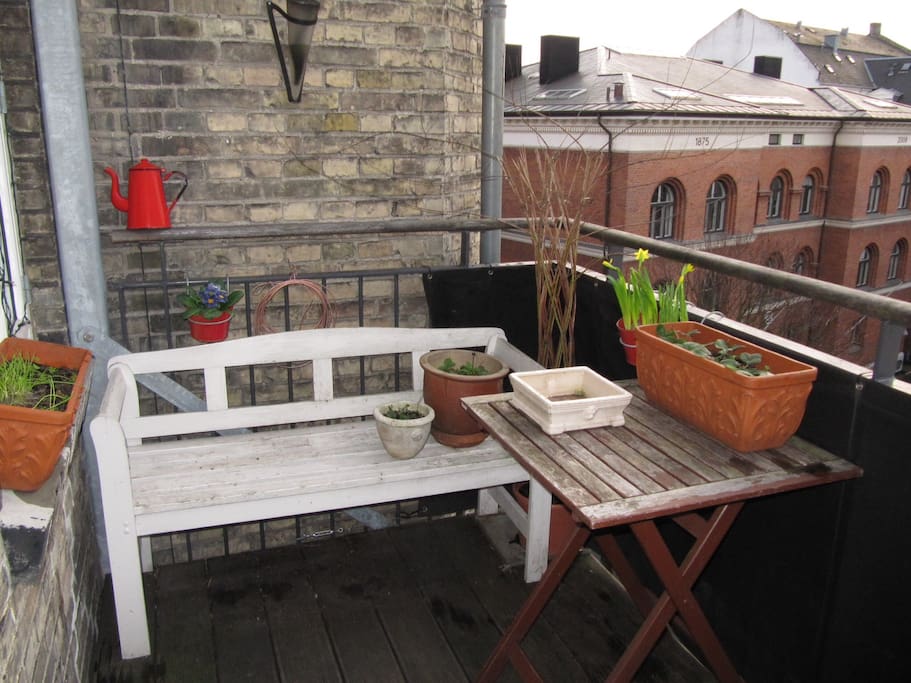 6m2 big balcony, never windy, afternoonsun.