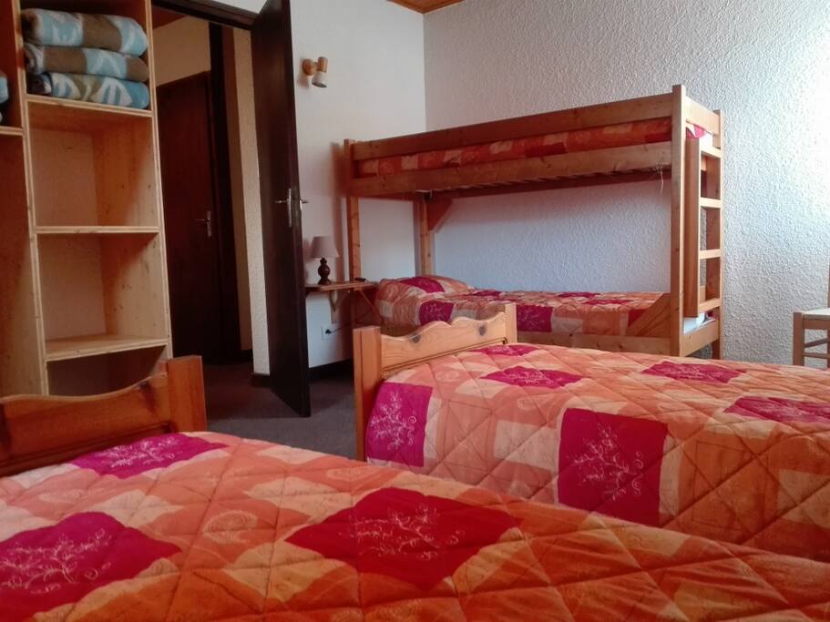 chambre 4 lits