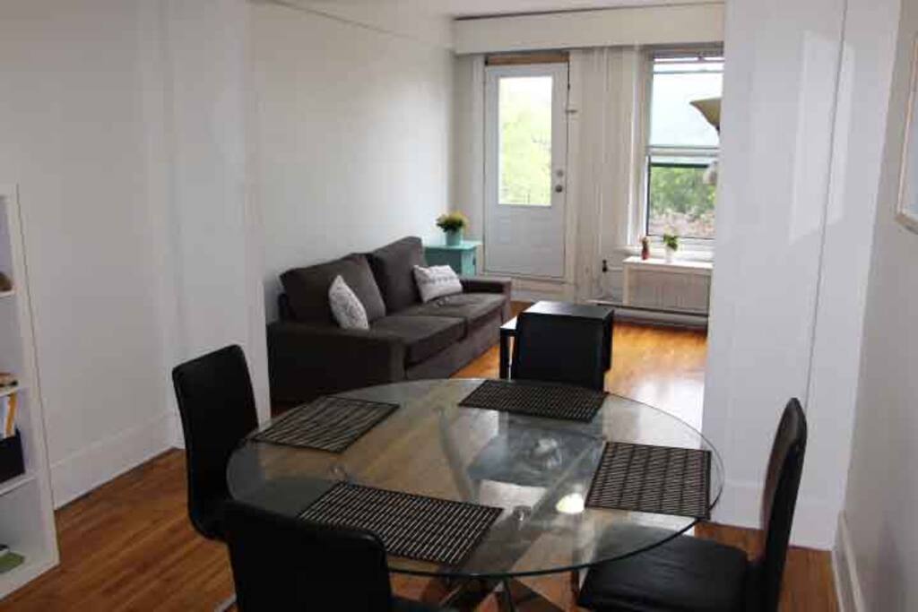 Salon - living room