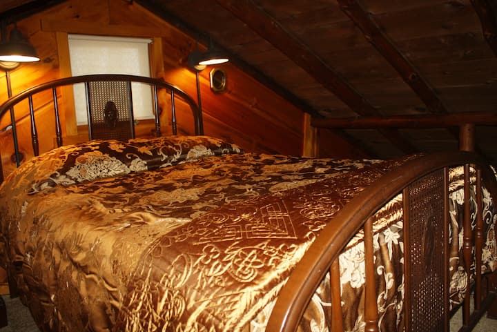 Double bed in the loft. Fun place to sleep.