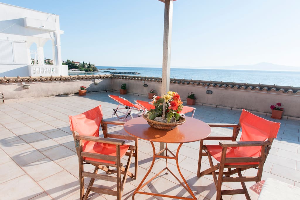 balcony