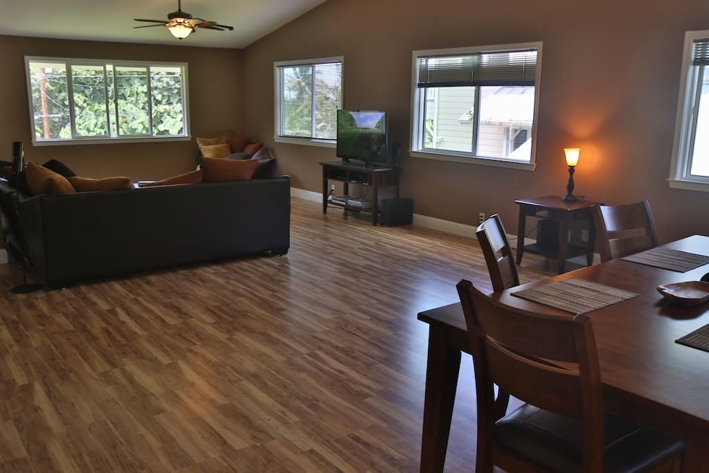 Living room & Dinning room