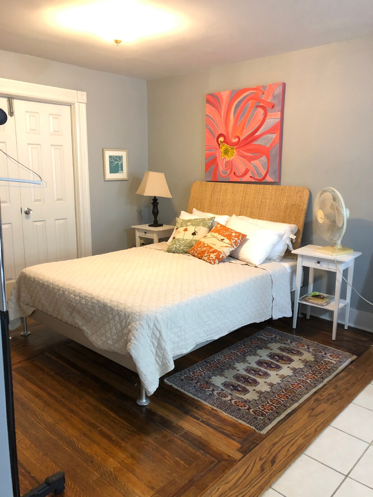 Bedroom with queen bed.