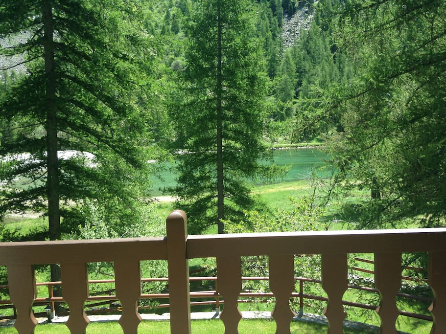Vue sur le lac