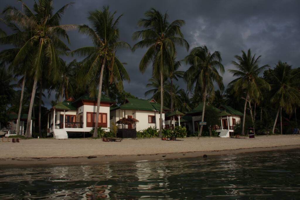 bungalow beachfront