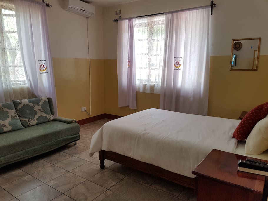 Room 7. Spacious and Airconditioned.