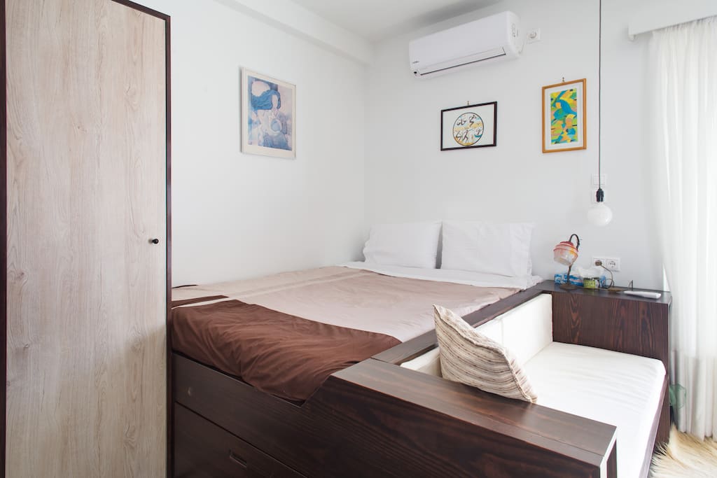 King size bed & Sofa