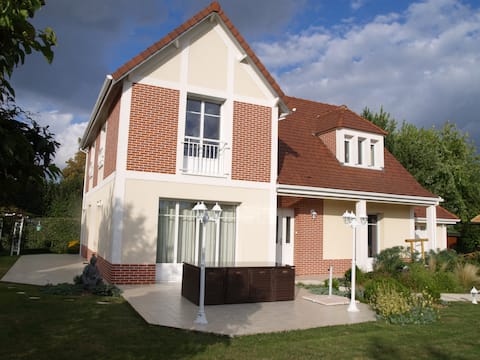 Studio 5 minutes from Disneyland Paris