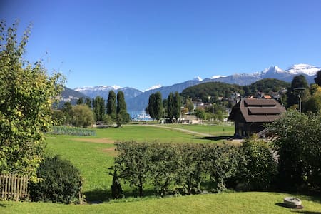 Idyllische Oase in der Spiezer Bucht am Thunersee
