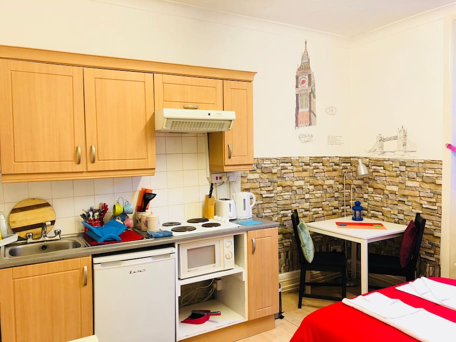 Private Kitchen and Work space
