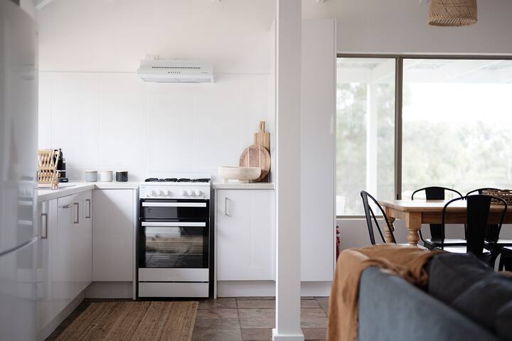 Cottage 3 Yungarra Estate gallery image 3