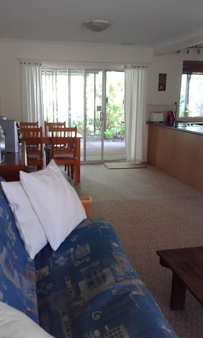 Combined lounge/kitchen/ dining area