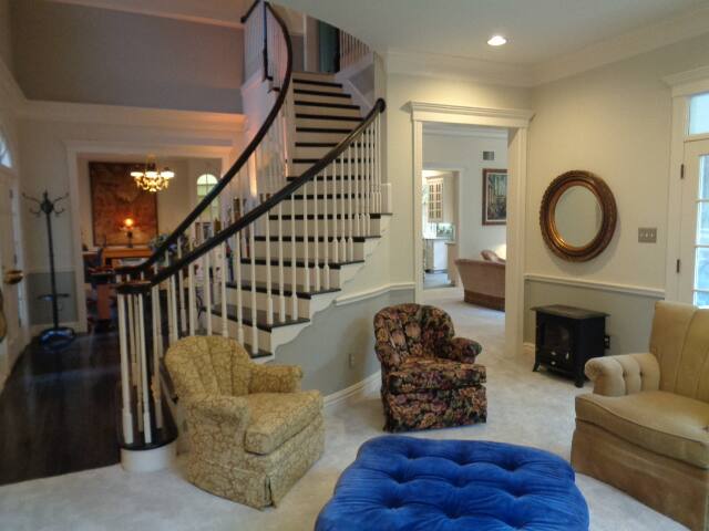 4-3 Westlake Home, Across St. from Lake Austin gallery image 5