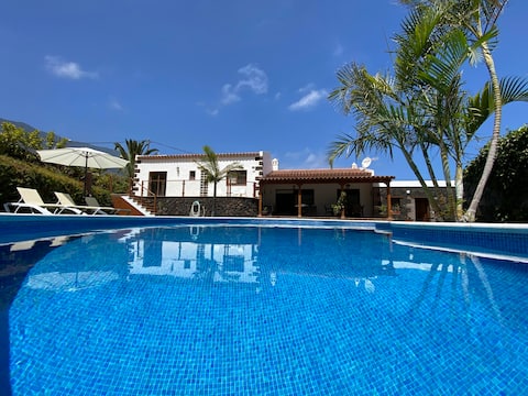 Top Airbnb: VILLAMOCANES in Frontera