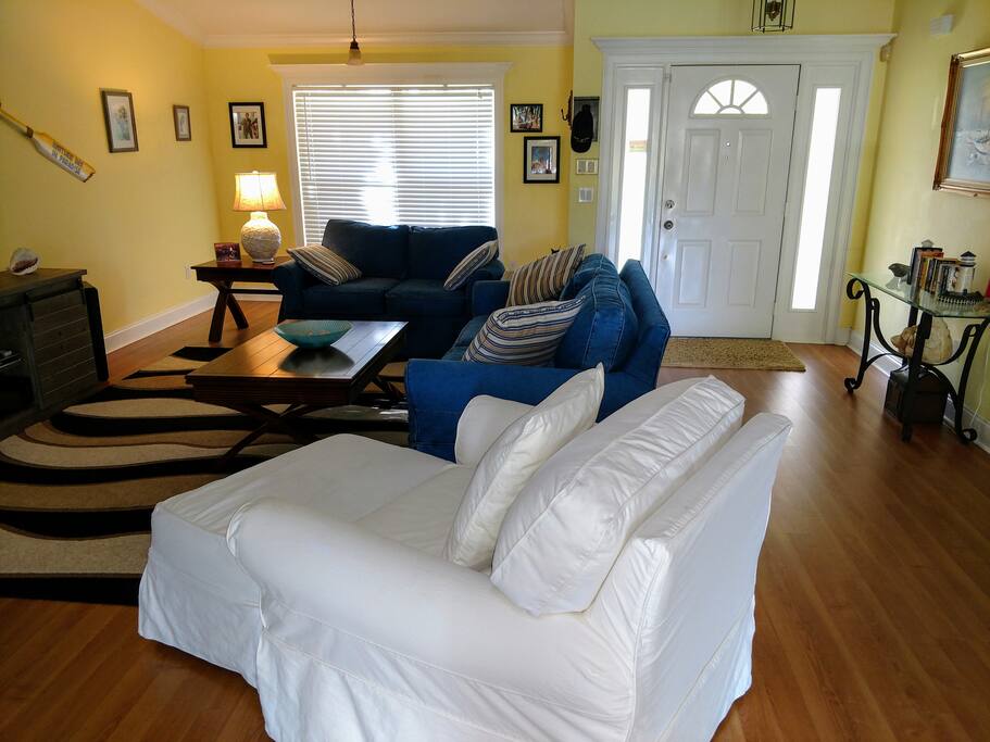 Spacious Living Room