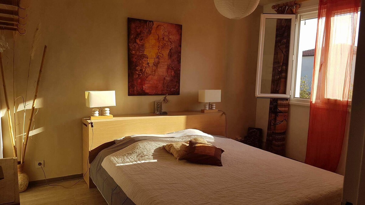 ห้องผู้ปกครอง.. เตียง 180..