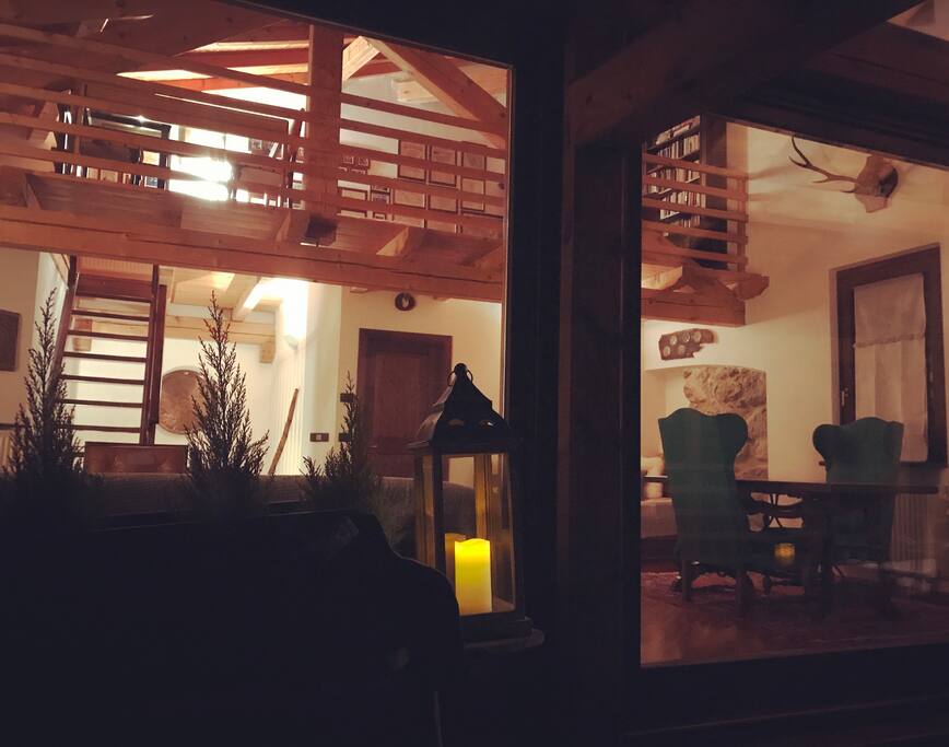 Private Suite's Living Room