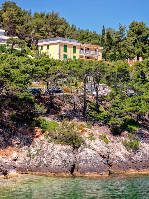 fantastic location - around 150 meter to the beach