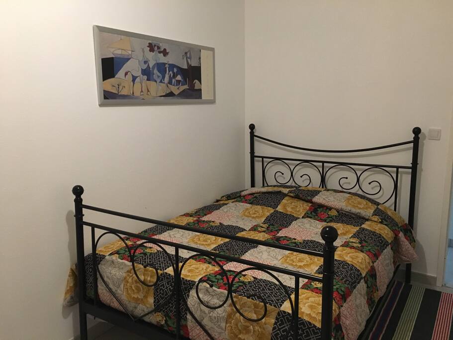 Chambre individuel avec lit 2 places
