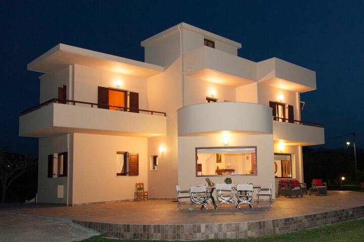 Allegra seaside villa, wonderful natural landscape gallery image 3