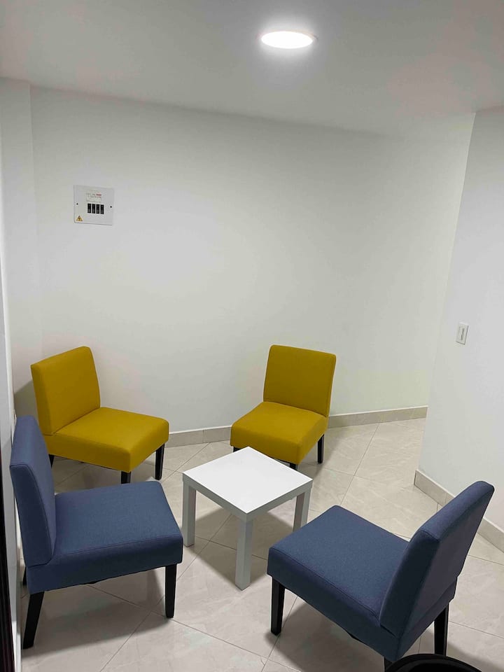 Cómodo Y Céntrico Apartamento - 