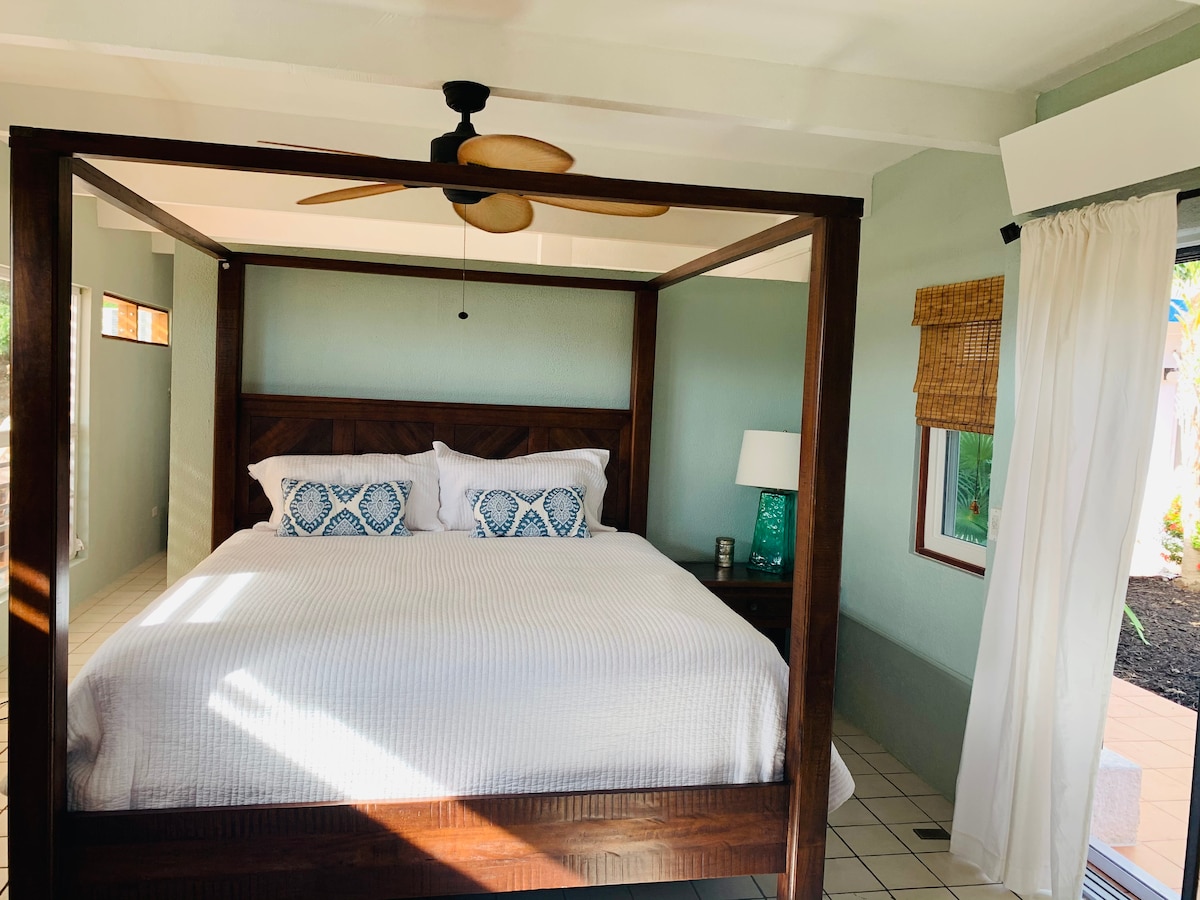 جناح رئيسي جميل مع إمكانية الوصول إلى حمام السباحة والإطلالات 