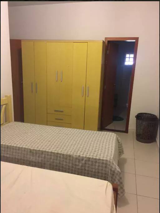 1 Quarto