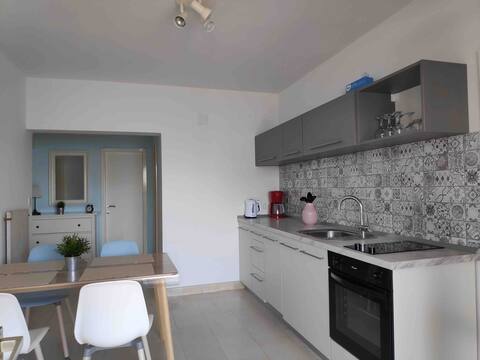 Top Airbnb: Jery B- seaside apartment, 2 bedrooms, 2 bathrooms in Pupnat