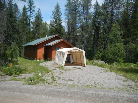 Successful Airbnb property: Cozy Creek-side House Near Glacier National Park in Coram