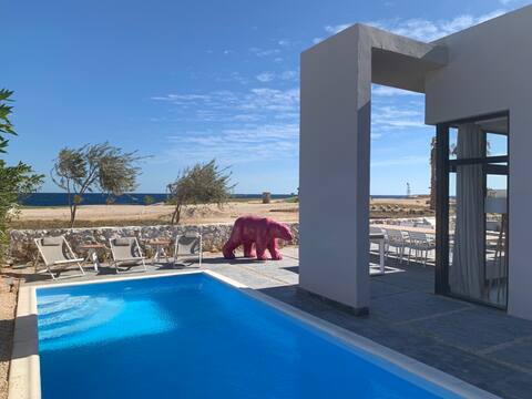 Golf and Sea View Villa with pool in Soma Bay