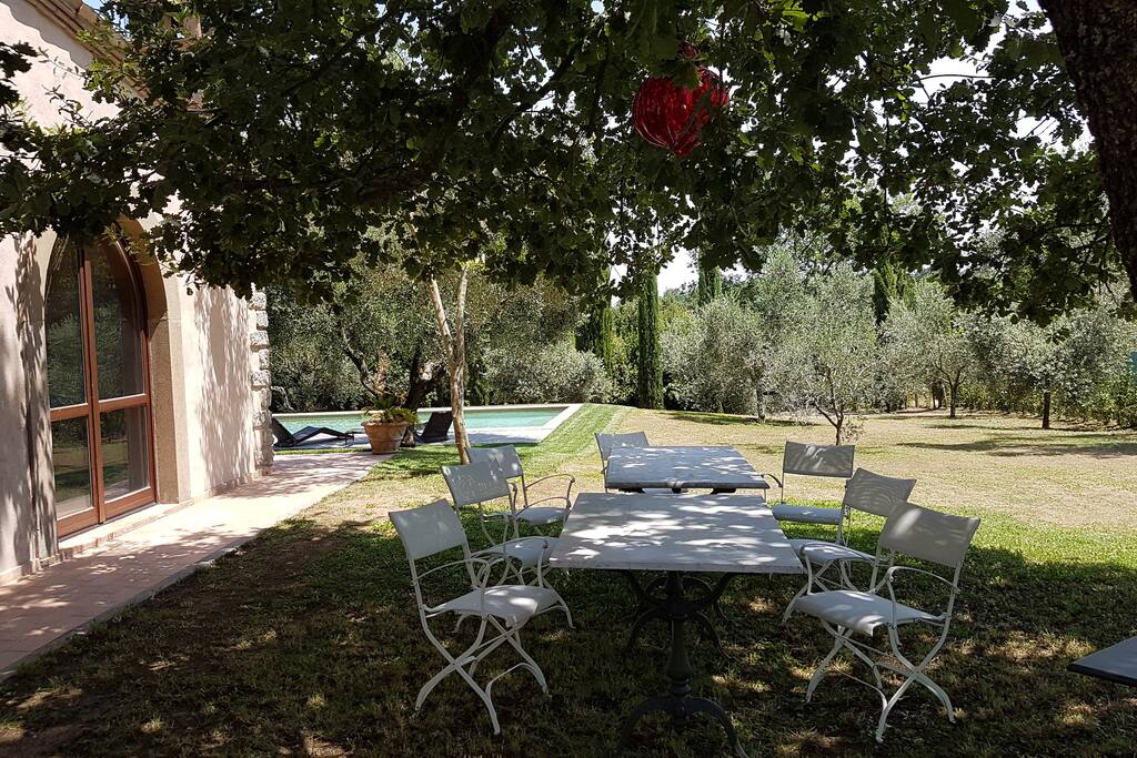Tavolo zona barbecue