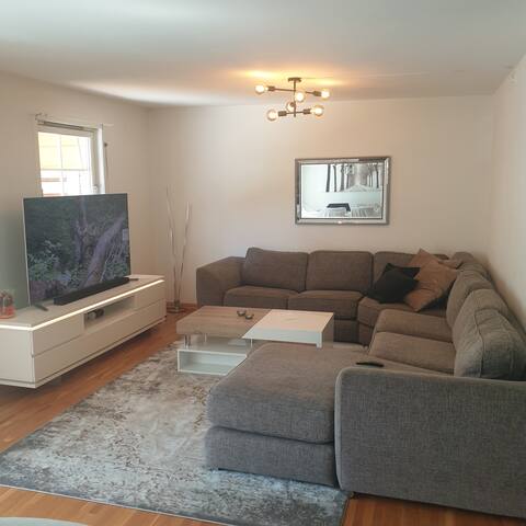 Great area, nice house gallery image 2