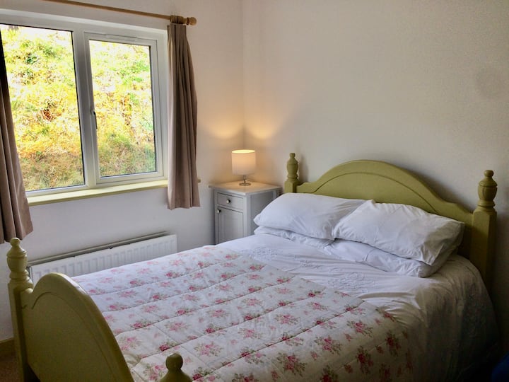 Zweites Schlafzimmer mit Doppelbett