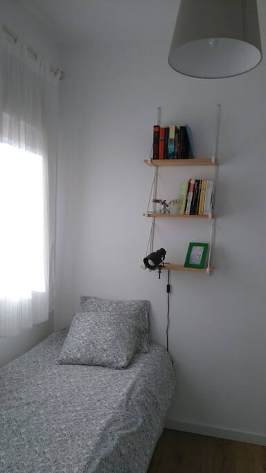 Single bedroom