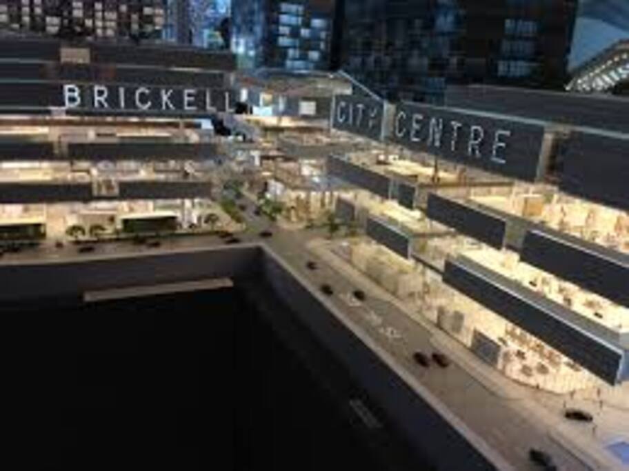 Brickell City Center is just down the street and is filled with delicious restaurants and popular stores!
