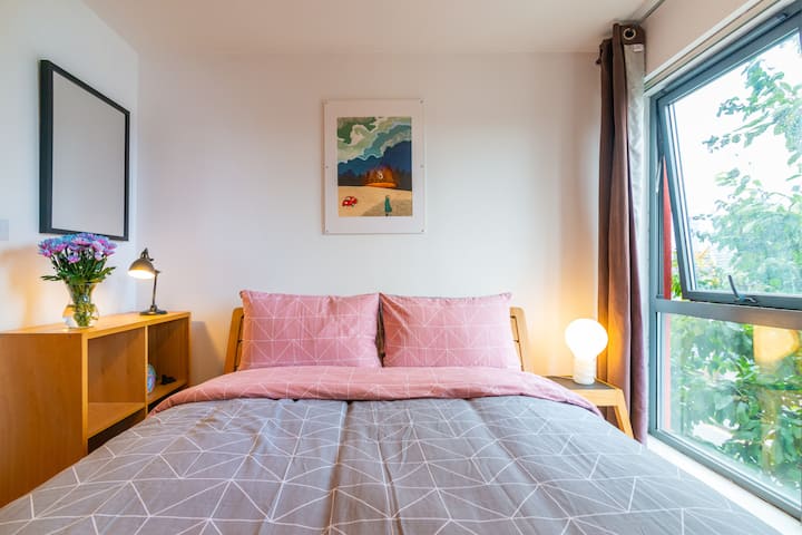 Kitanda maradufu cha kustarehesha sana