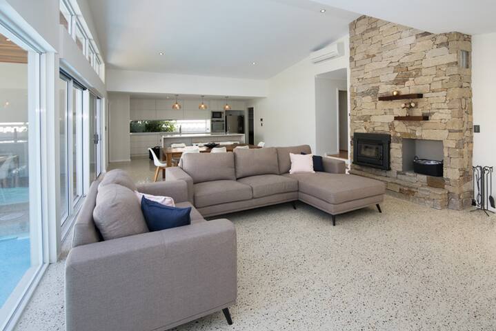 SALT – Luxury Oceanside Oasis gallery image 5