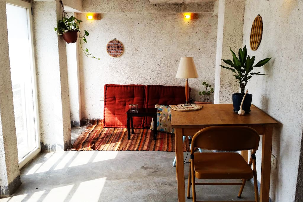 your room (salon)