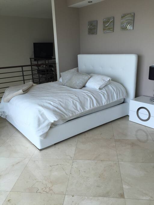 Modern Decor.
