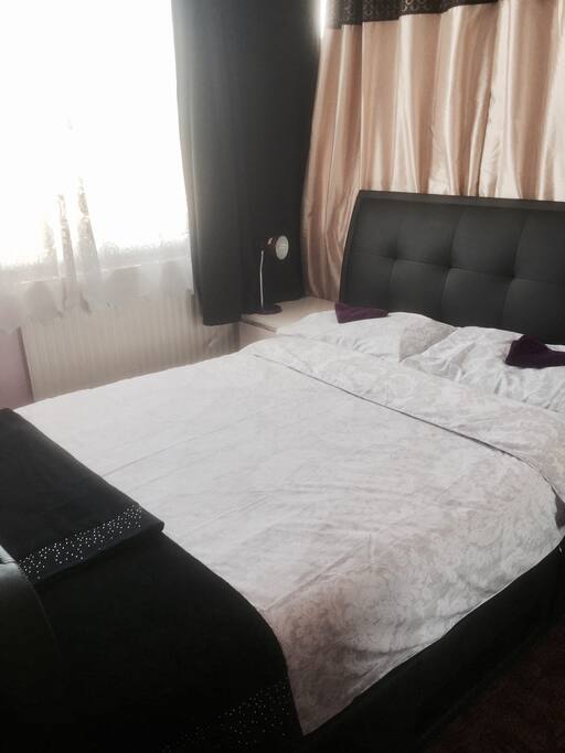 Highest quality leather TV bed