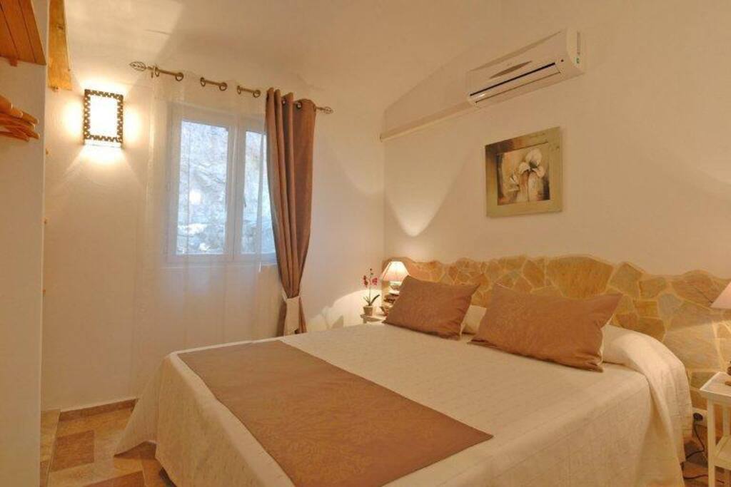 Chambre grand lit